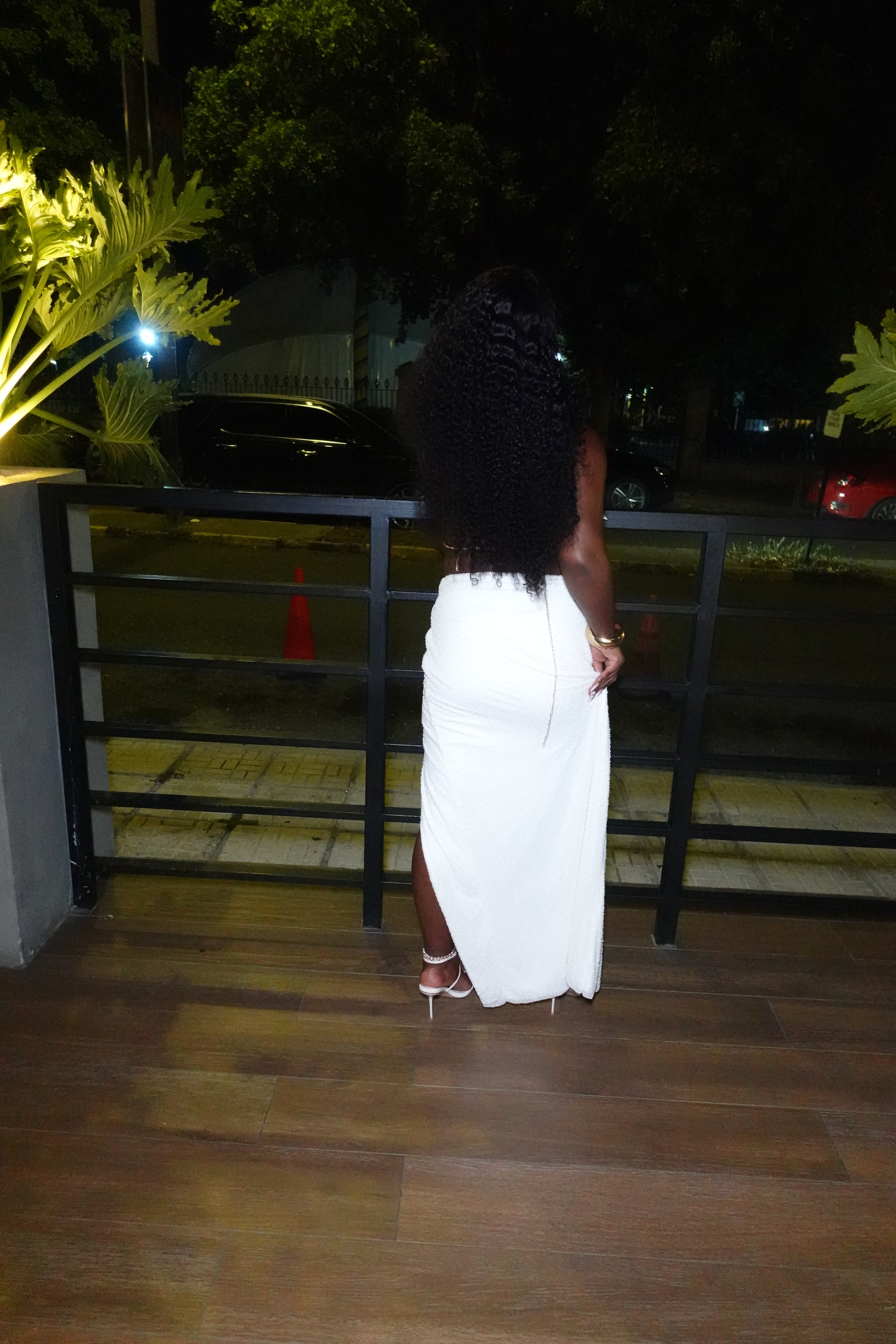 Tropical Mami Burmese Curly Wig